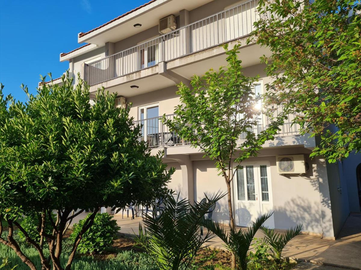 Apartments Macaso Бар Екстериор снимка