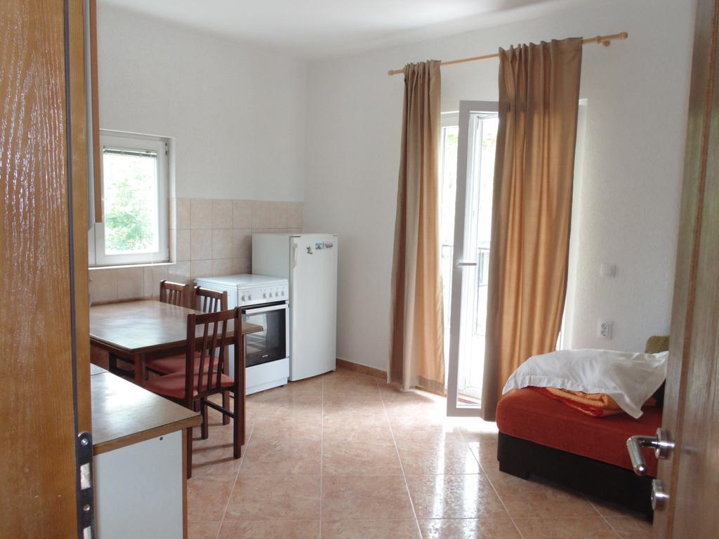 Apartments Macaso Бар Екстериор снимка