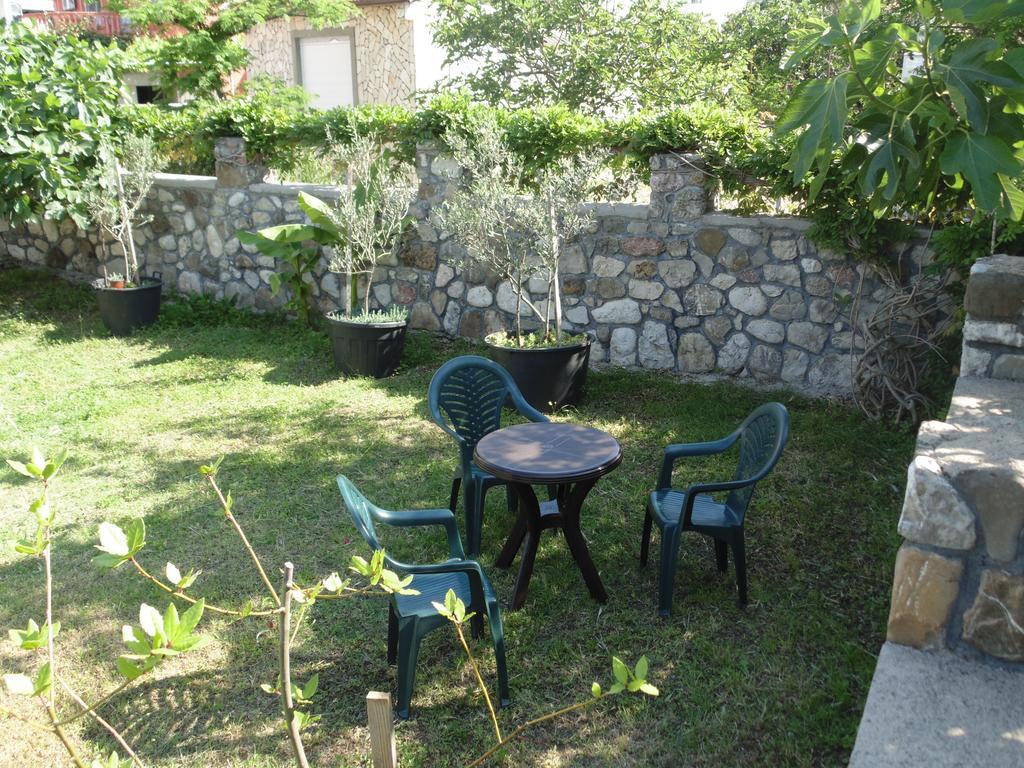 Apartments Macaso Бар Екстериор снимка