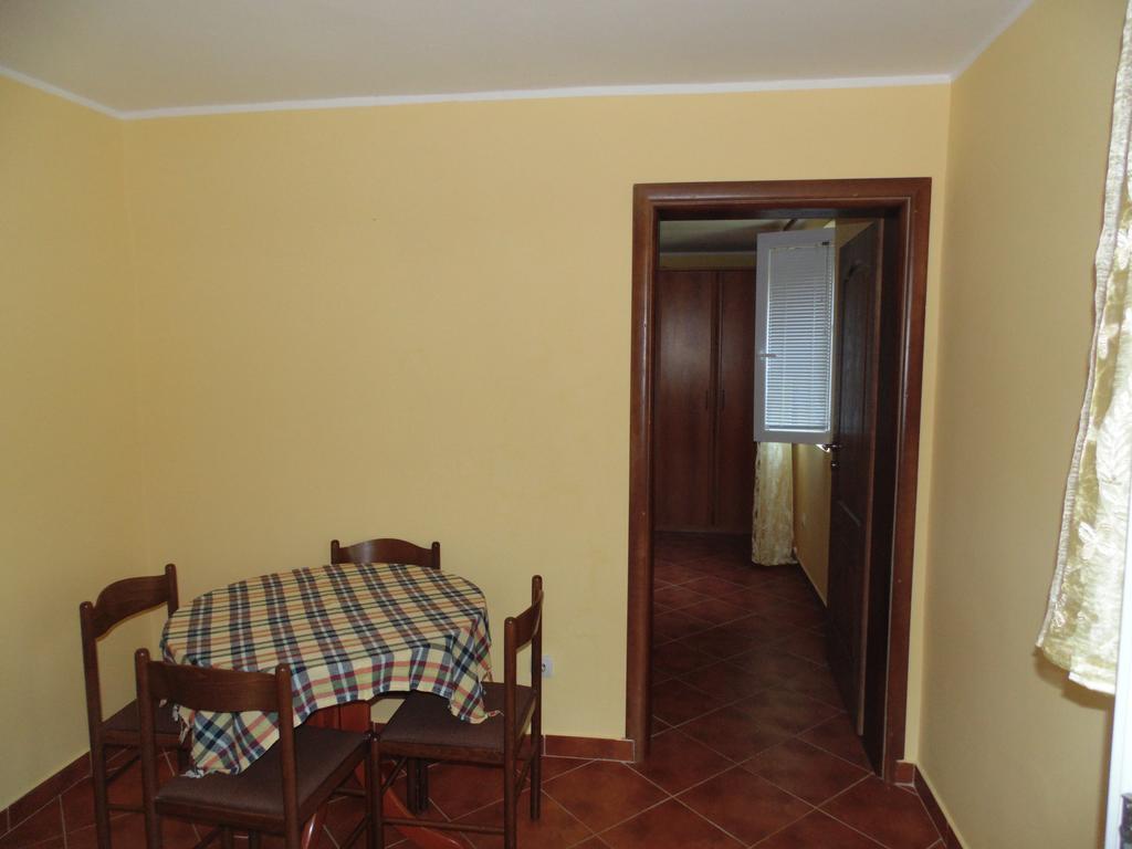 Apartments Macaso Бар Екстериор снимка