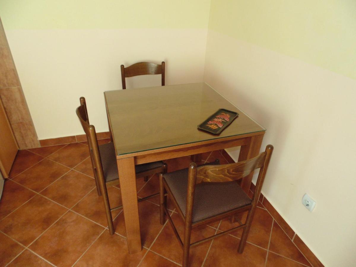 Apartments Macaso Бар Стая снимка